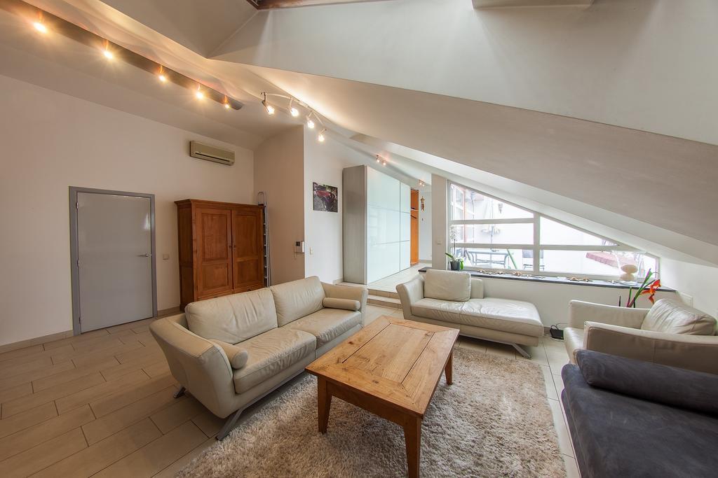 Mansard Apartment Antonovicha 4 Київ Екстер'єр фото