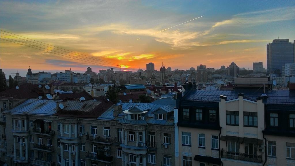 Mansard Apartment Antonovicha 4 Київ Екстер'єр фото
